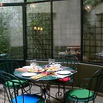 Relais Monceau 4*