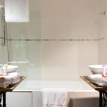 Relais Monceau מלון 4*